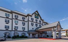 Quality Inn & Suites I-35 E-Walnut Hill
